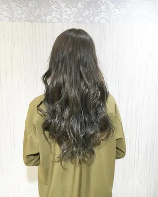 ロング カラー パーマ ヘアアレンジ ✨艶髪✨透明感✨ 山内大樹のヘアスタイル