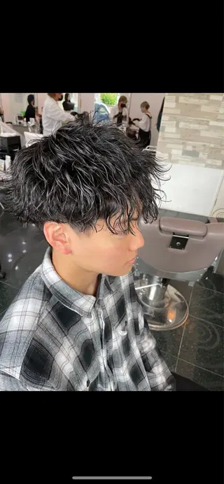 ショート パーマ メンズ 💇🏻‍♂️パーマ ニキ✨本田龍斗のヘアスタイル