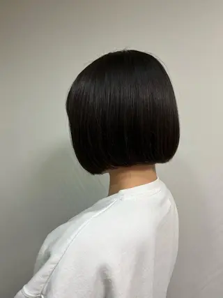 ショート ウスイマイコ カット/ケアカラーのヘアスタイル