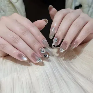 ネイル ANNA NAIL SALON所属・チャン ティ ジエンのネイルデザイン