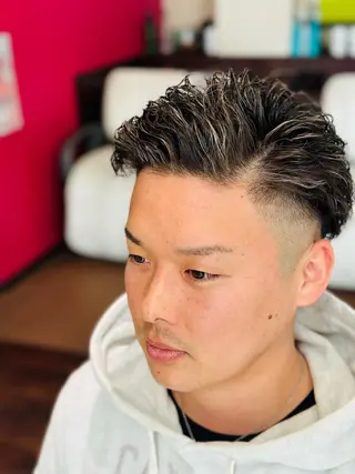 ショート カラー メンズ Largo所属・広中 裕一のマツエク・マツパデザイン