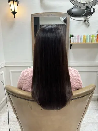 ロング 鶴田 琴美のヘアスタイル