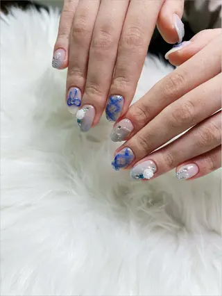 ネイル EmaNail天満橋店所属・EmaNail Risaのネイルデザイン