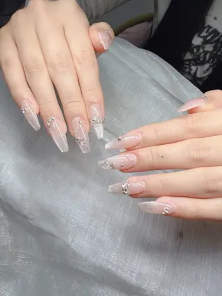 ネイル Lee Nailsのネイルデザイン