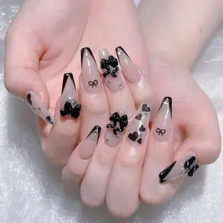 ネイル Queens テイのネイルデザイン