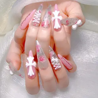 ネイル 西野 カナのネイルデザイン