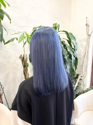 ロング カラー ヘアメイク アン/ ブリーチカラーのヘアスタイル