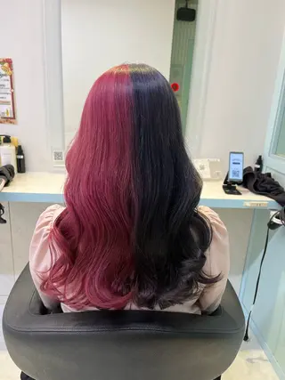 セミロング カラー ブリーチカラー 🩵MIZUKIのヘアスタイル