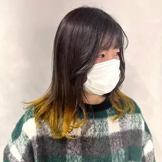 ミディアム カラー デザインカラー/パー マ🦖外岡咲希🦖のヘアスタイル