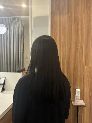 ミディアム 石川 幸呼のヘアスタイル