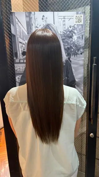 ロング ‪‬髪質改善／ 透明感カラー／aiのヘアスタイル
