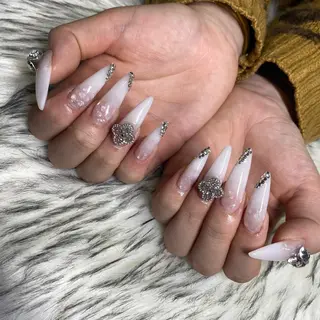 ネイル la vie  Luire所属・la vie Luire ｱｽｶのネイルデザイン