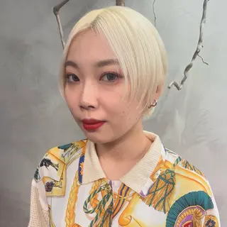 ショート カラー RorriM natsuのヘアスタイル