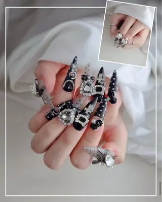 ネイル Lyna 池袋のネイルデザイン