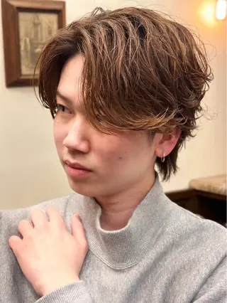 ショート パーマ メンズ 浅見 天翔のヘアスタイル