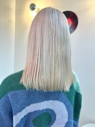 ミディアム カラー ヘアアレンジ 🧨ブリーチー×ボブ レイヤー💎じゅえるのヘアスタイル