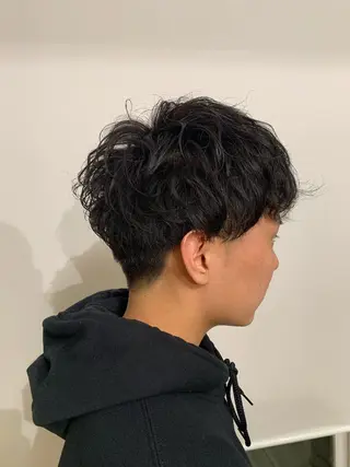 ショート カラー パーマ メンズ 加藤 綾華のヘアスタイル