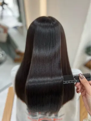 ロング カラー Zina aimiのヘアスタイル