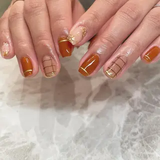 ネイル essence所属・pétit maakoのネイルデザイン