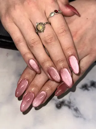 ネイル シャインネイル所属・伊藤 くるみのネイルデザイン