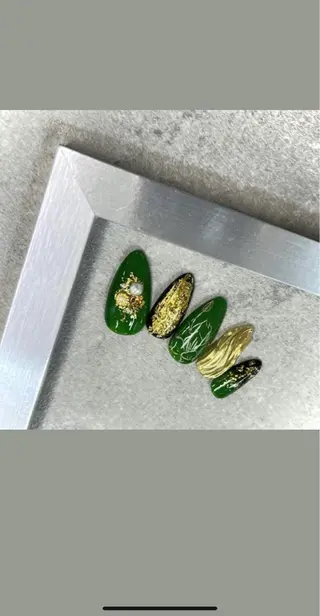 ネイル 高多 瑠美のネイルデザイン