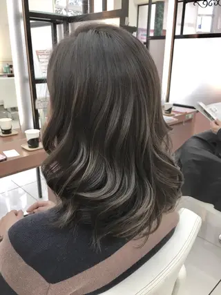 カラー N° jillva ♦️川端裕司♦️のヘアスタイル