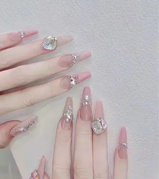 ネイル D-BEAUTY Nailsalonのネイルデザイン