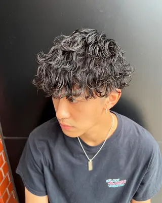 ショート パーマ 豊崎 佑輔のヘアスタイル