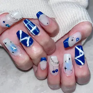 ネイル mimi 高石桃朱のネイルデザイン