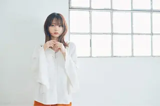 ロング メンズバレイヤージュ 斉藤春のヘアスタイル