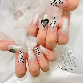 ネイル MoON...❤︎ MeGuのネイルデザイン