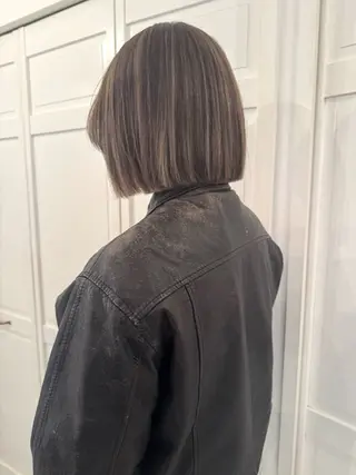 カラー ブリーチカラー🎀 韓国風/寺門美優のヘアスタイル