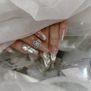 ネイル SALON ELVI.所属・SALON ELVI.のネイルデザイン