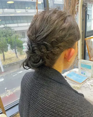 ミディアム レイヤーカット/ 縮毛矯正/ミサキ💐のヘアスタイル