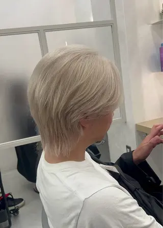 カラー メンズ youres hair 髪質改善トリートメント&ヘッドスパ  新宿三丁目店【ユアーズヘア】所属・🦋透明感カラー 👑NODOKA🦋のヘアスタイル