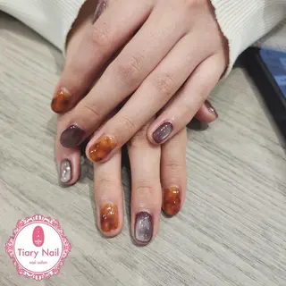 ネイル 💙🤍Tiary M🤍💙のネイルデザイン