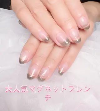 ネイル pink ladyサロン所属・べ にのネイルデザイン