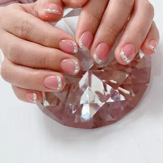 ネイル さゆりネイル&ビューティーサロン所属・古屋 早友里のネイルデザイン