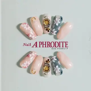 ネイル Nail  Aphroditeのネイルデザイン