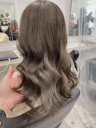 ロング カラー ヘアアレンジ 透け上品ハイトーン 職人ゆうと🤍のヘアスタイル