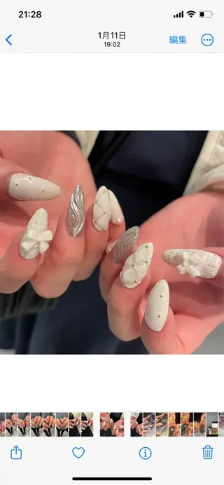 ロング m kaori𓃟のネイルデザイン