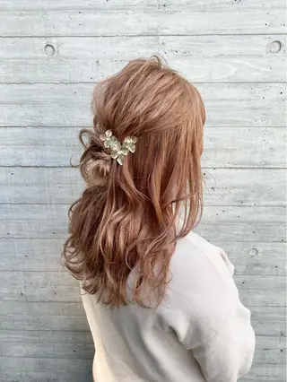 ロング ヘアアレンジ Rem所属・HONDA KANONのヘアスタイル