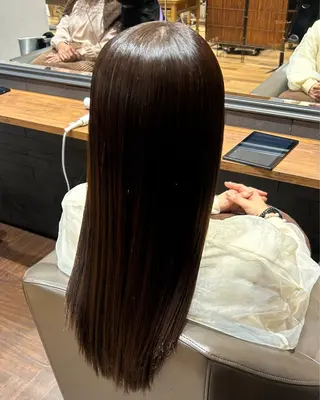 ロング 林 玲美のヘアスタイル