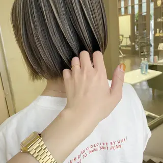 ミディアム 沢田 瞳のヘアスタイル