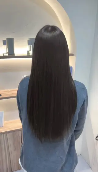 ロング 🩶レイヤー/艶髪/ 顔周り/韓国風/輝士のヘアスタイル