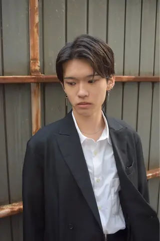 ショート QUONHEAL(クオンヒール)所属・重名 陸のヘアスタイル