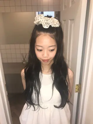 ロング runa/パーマ /ワンカラーモデルのヘアスタイル