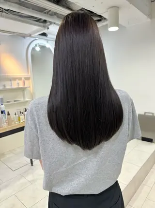 ロング QUEEN'S GARDEN by k-two shinsaibashi所属・k-two心斎橋 ヨシダヒロトのヘアスタイル