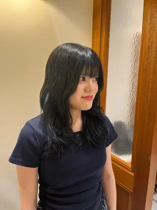 セミロング まな 🎀🤍のヘアスタイル