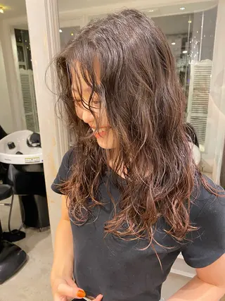 セミロング roon所属・‪‪roon 平尾 菫ꔛ‬のヘアスタイル